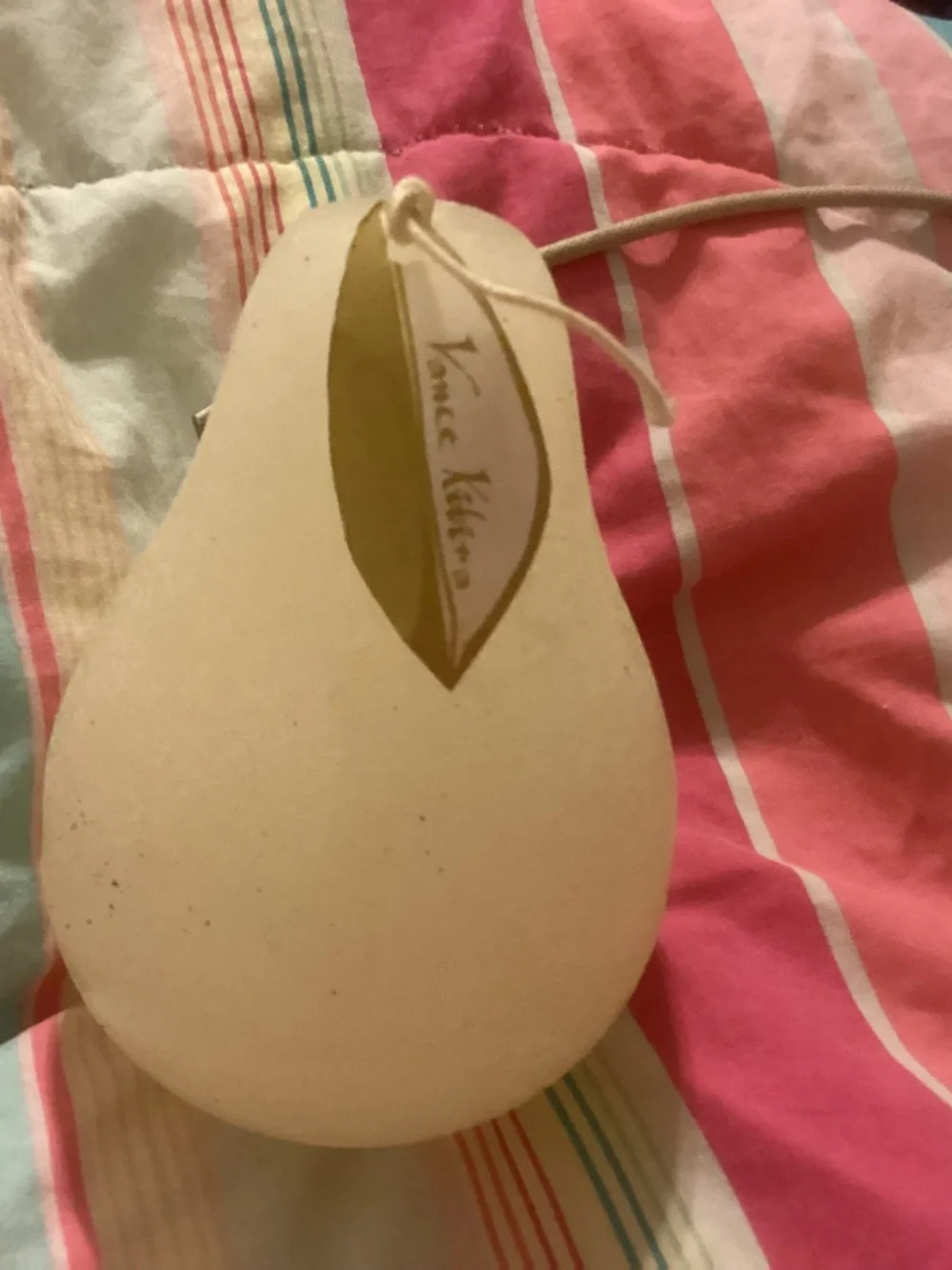 nwt SET OF 4 BEAUTIFUL VANCE KITIRA CREAM COLORED PEAR SHAPED CANDLES